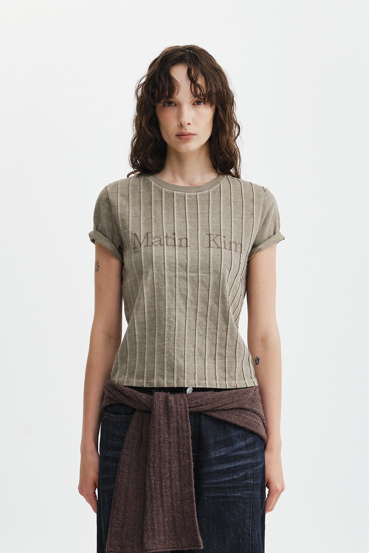 WASHED LOGO FULL PINTUCK TOP IN BEIGE