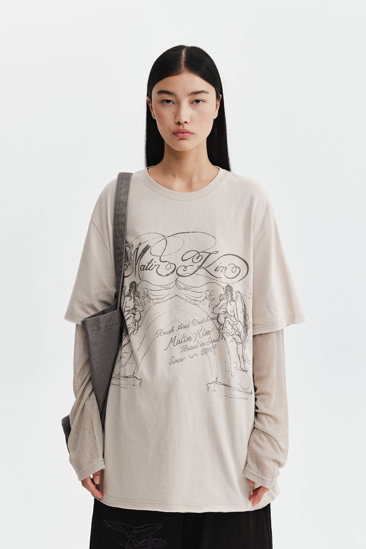 GRAFFITI ARTWORK LAYERED TOP IN BEIGE