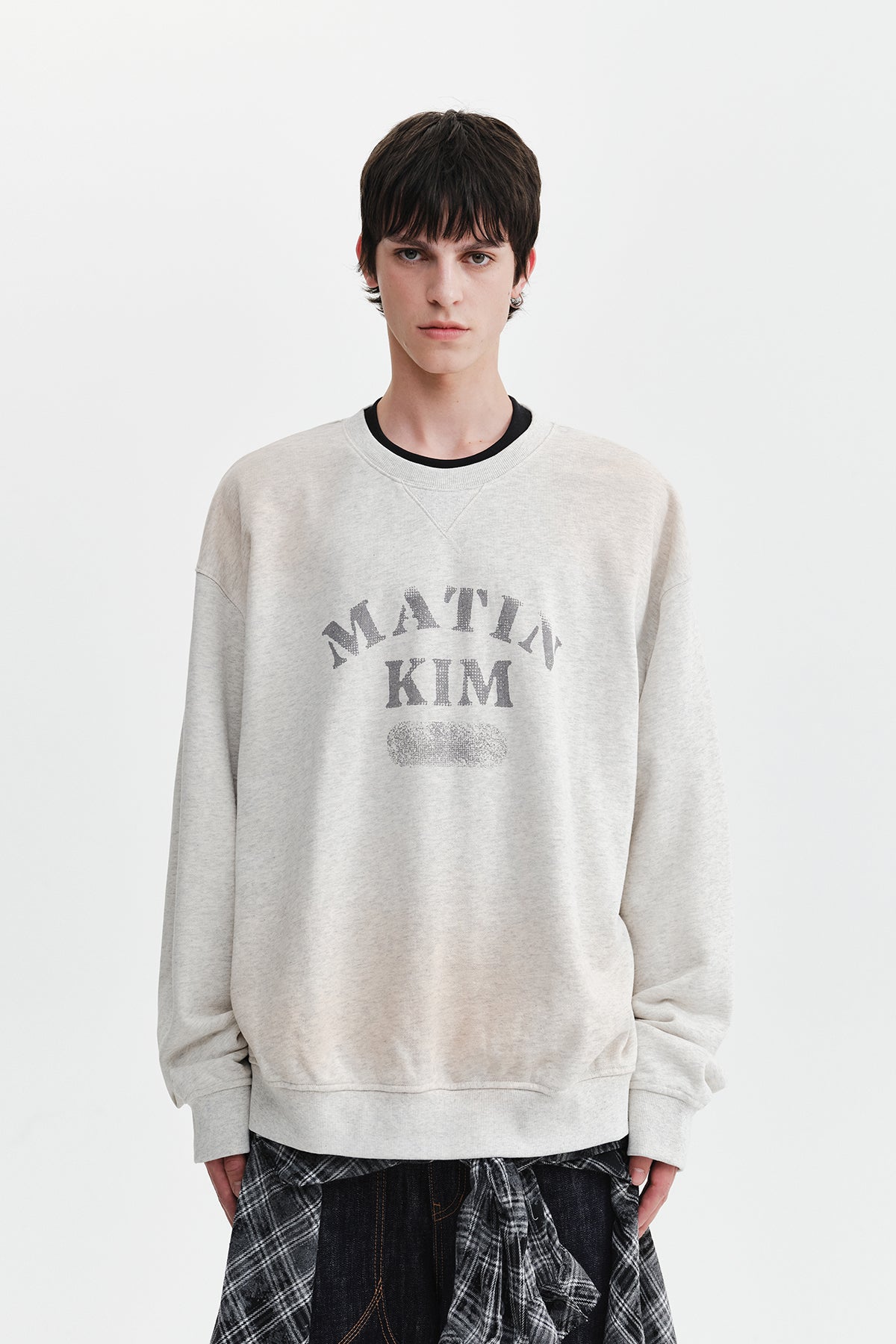 VINTAGE SPRAY LOGO SWEATSHIRT IN LIGHT BEIGE